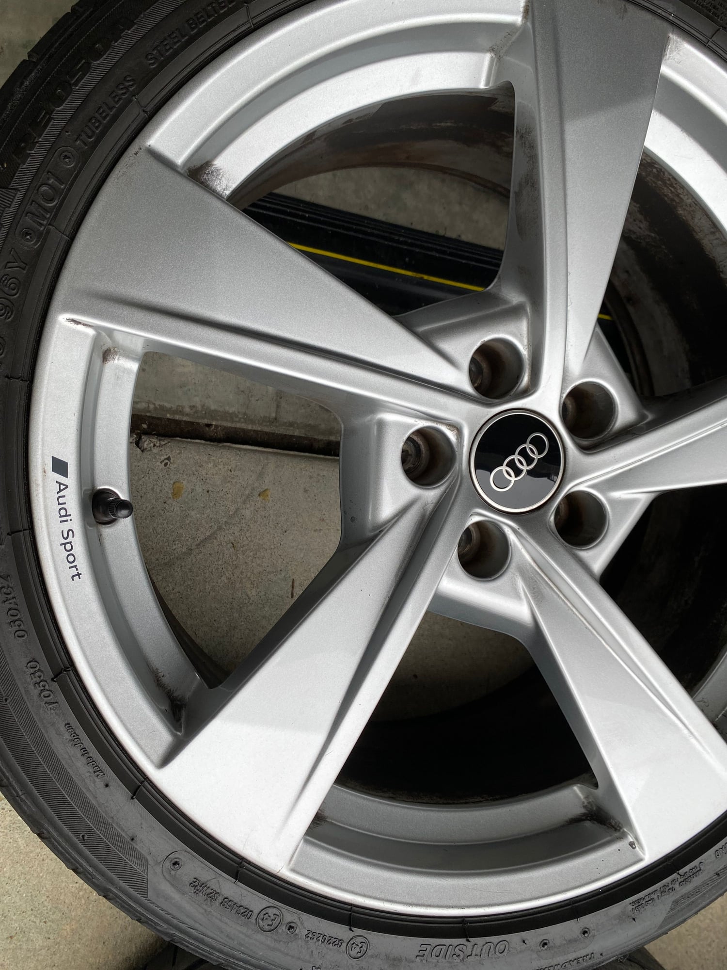 Wheels and Tires/Axles - OEM Audi S4 19" Rotor Wheels - Used - 2022 Audi S4 - Simi Valley, CA 93065, United States