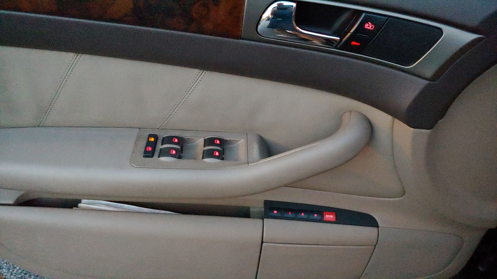 2000 Audi A6 Quattro with 2.7 Biturbo and 6speed Manual transmission