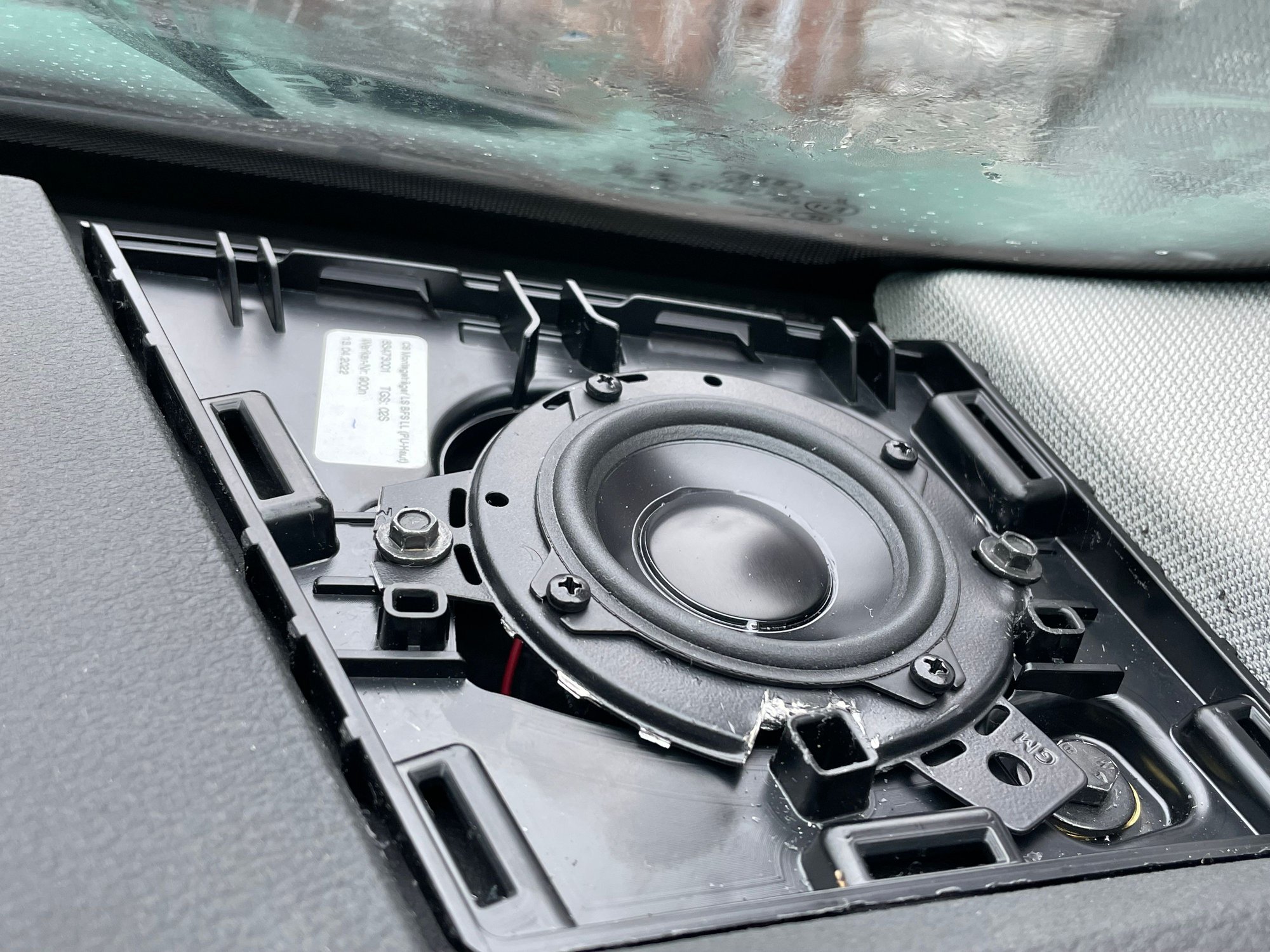 How To Replace The Center Speaker On The Dashboard Audiworld Forums How To Replace The Center Speaker On The Dashboard Audiworld Forums