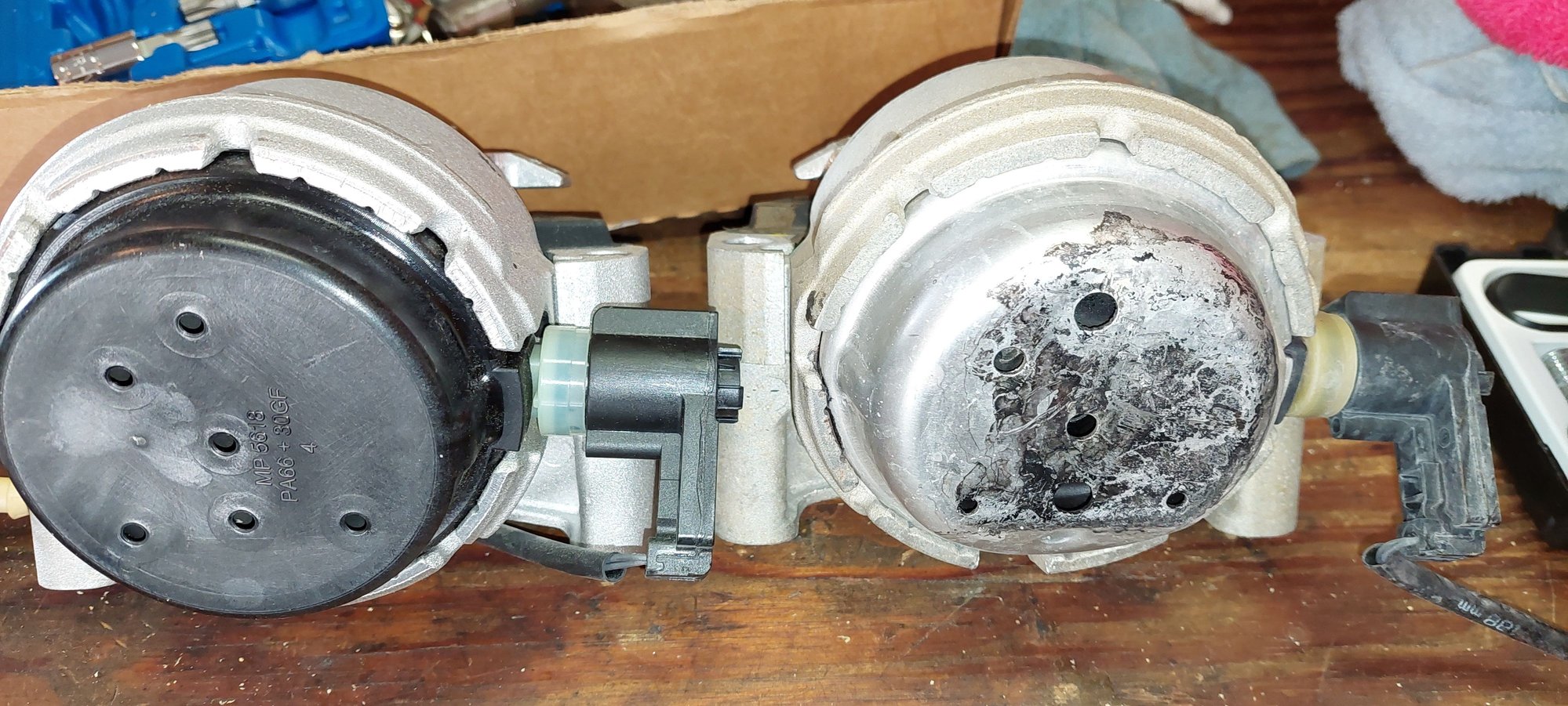 Does this look like a leaking, cracked motor mount? AudiWorld Forums