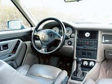 0408_04z1990_audi_coupe_quattro_rs2front_interior_view.jpg