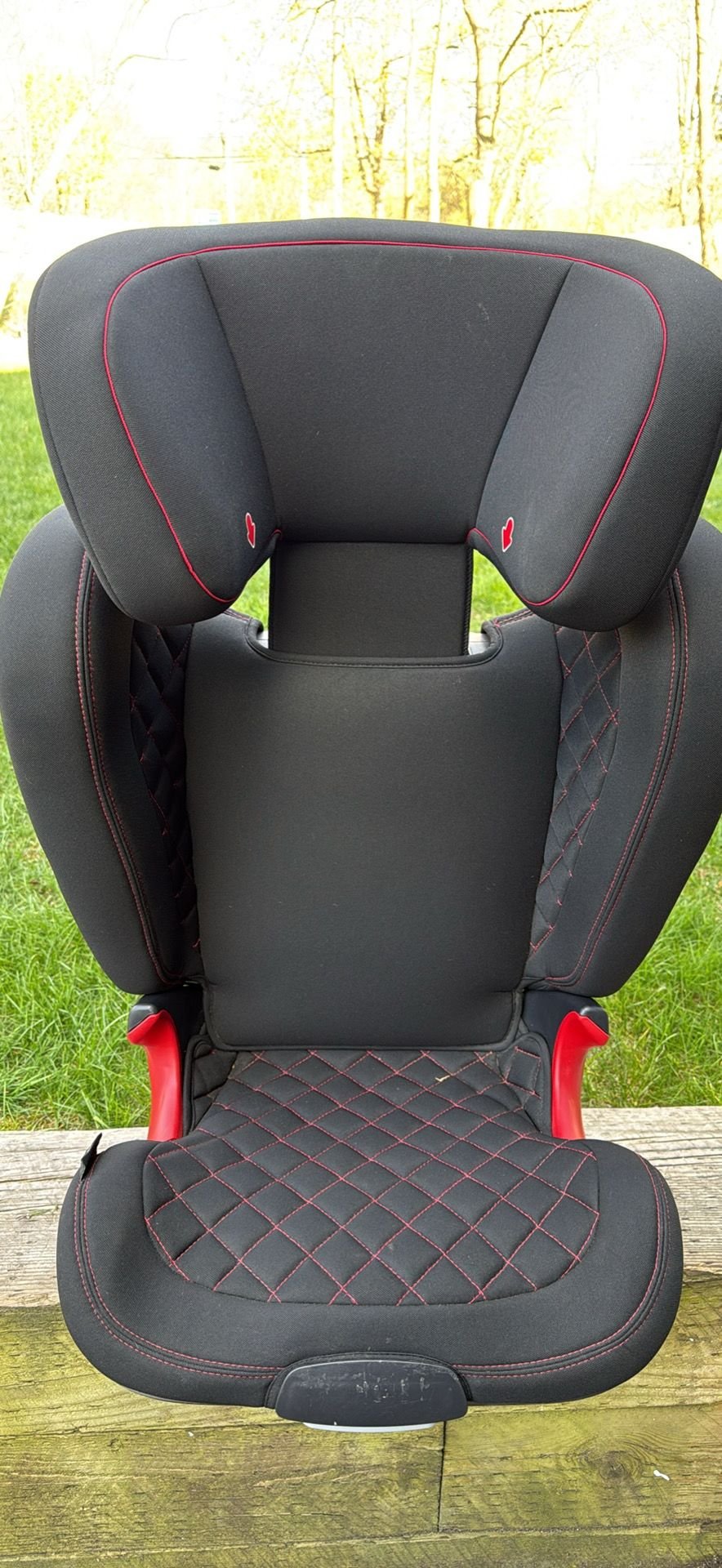 Accessories - Audi child seat Kidfix XP black / red 4M0019904 EUR - Used - 0  All Models - Milton, MA 02186, United States