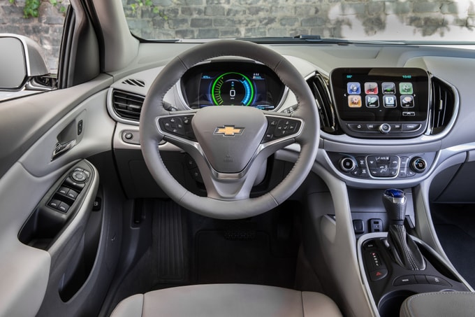 Three Years Into Its Cur Model Cycle The 2018 Chevrolet Volt Scores Points For Epa Estimated 53 Mile Electric Only Range Ride Quality
