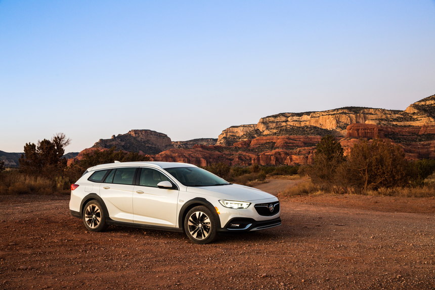 2019 Buick Regal TourX Review - CarsDirect