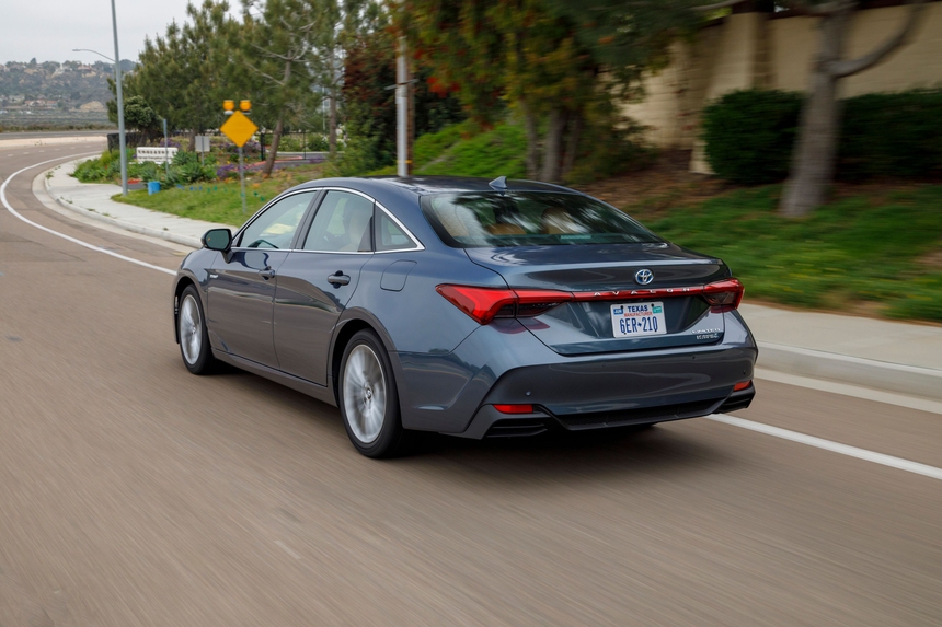 2021 Toyota Avalon Hybrid Deals, Prices, Incentives & Leases, Overview