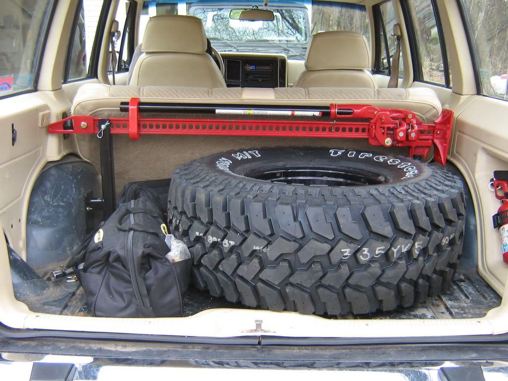 hi lift mounts, spare tire mount, and stock roof racks Jeep Cherokee