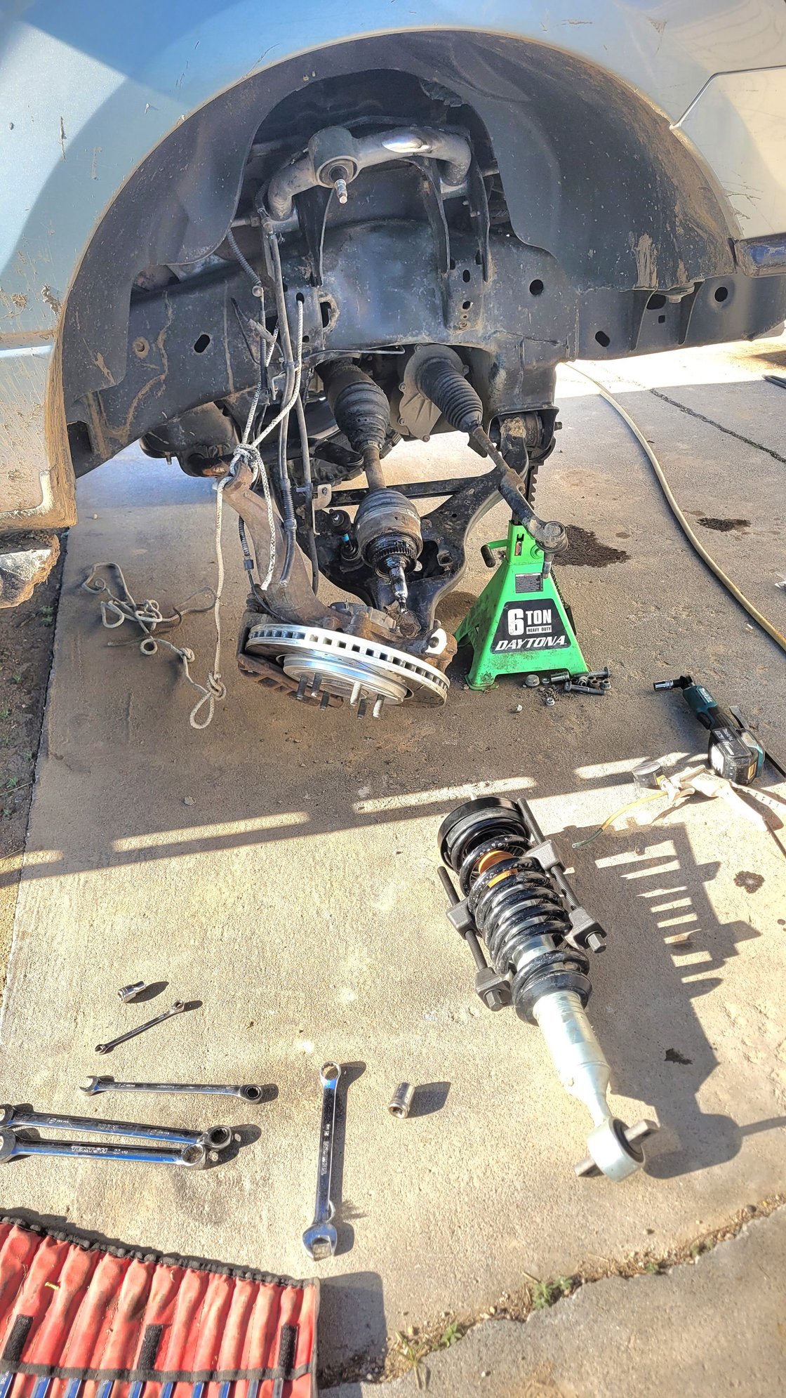 Getting real quick at tearing the front end down