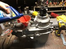 Filling the transfer case 