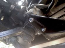 Looking from the bottom up, this is how the steering brace is attached.