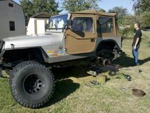 Puttin a ring n pinion in my cousins jeep