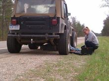 and on the way home... and again when we were trailriding...

i told him to gat a cherokee ;)