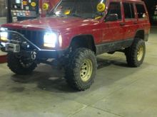 New 32 inch tsl super swamper sx on wagon wheels..