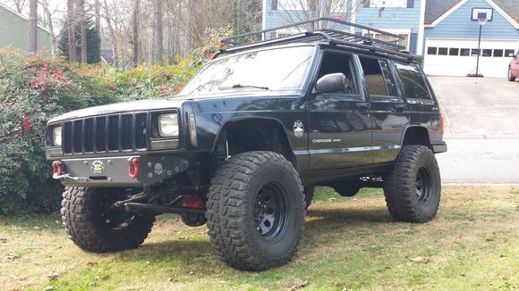 Rocking the new Olympic 4x4 top hat roof rack.