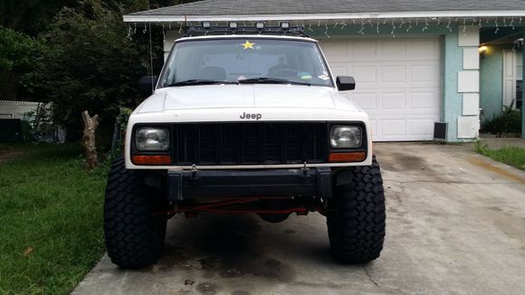 33x12.5r15 on 15x8 Gauntlets w/ 3.75" bs.