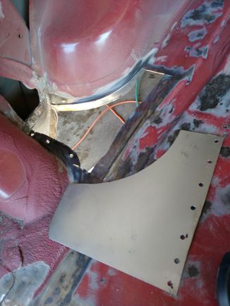 The largest piece of floor repair. Minor pitting in the buffed areas which will be filled with short strand fibreglass body filler. 