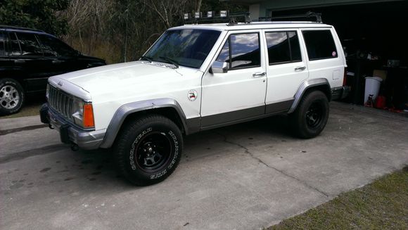 235/75r15 on Pacer 15x8 D-Windows w/ 4" bs