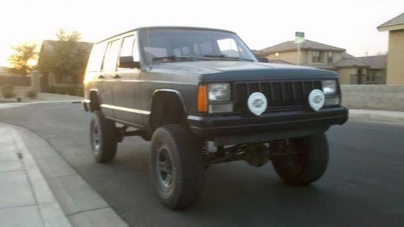 Most of lift installed sitting just over 6 inches of lift, of course getting new tires this week with an offset wheel. just debating powder coating the wheels or not... 33 1250 btw