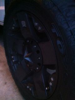 Matte black painted stars and center cap post cut