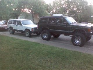 She-Hulk 7.5" RELA in front or 91 XJ
