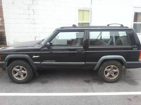 The day i bought it, still at the old owners house. Sure was a project and still is