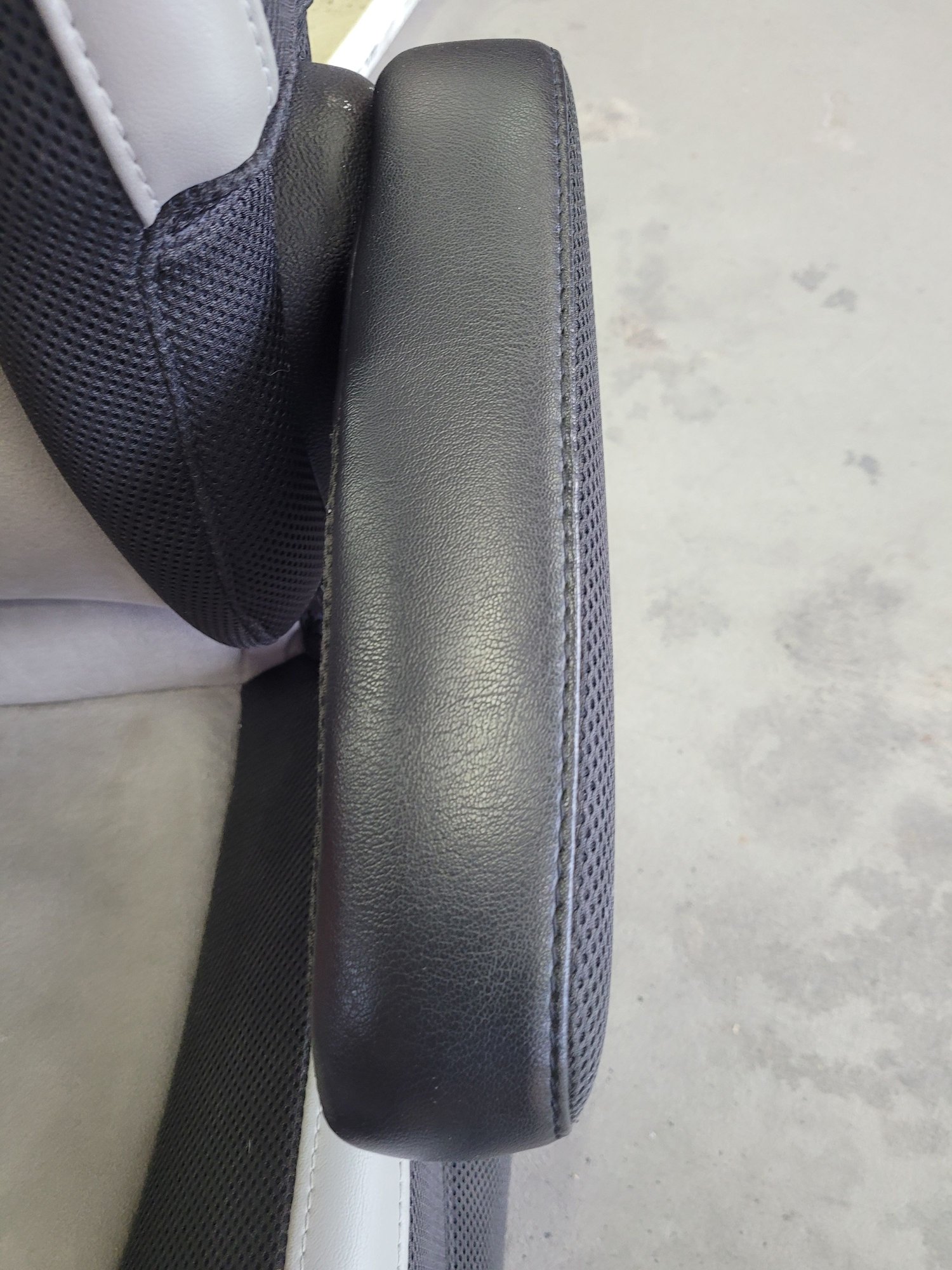 Interior/Upholstery - Gray/Black SS front seats - Used - All Years Chevrolet HHR - Spring Creek, NV 89815, United States
