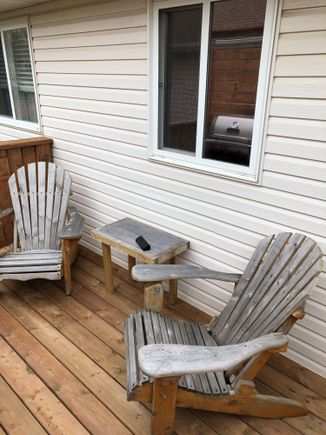 The deck chair and table
