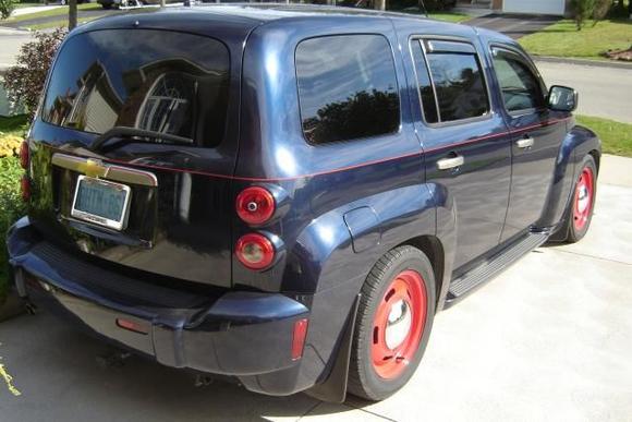 It doesn’t show here but the tires are further out to the fender openings, here on Oldblue, with the WV rally rims 