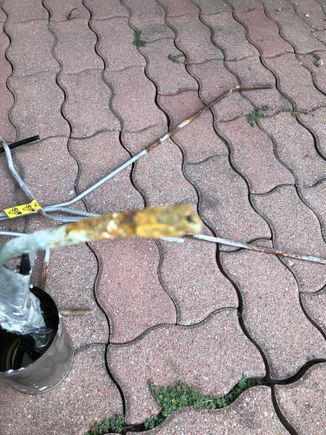 After removing the insulation I found the vapour line was perforated with rust 