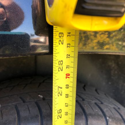 The rear fender height is just a smidge under 28 1/2 inches on the right rear