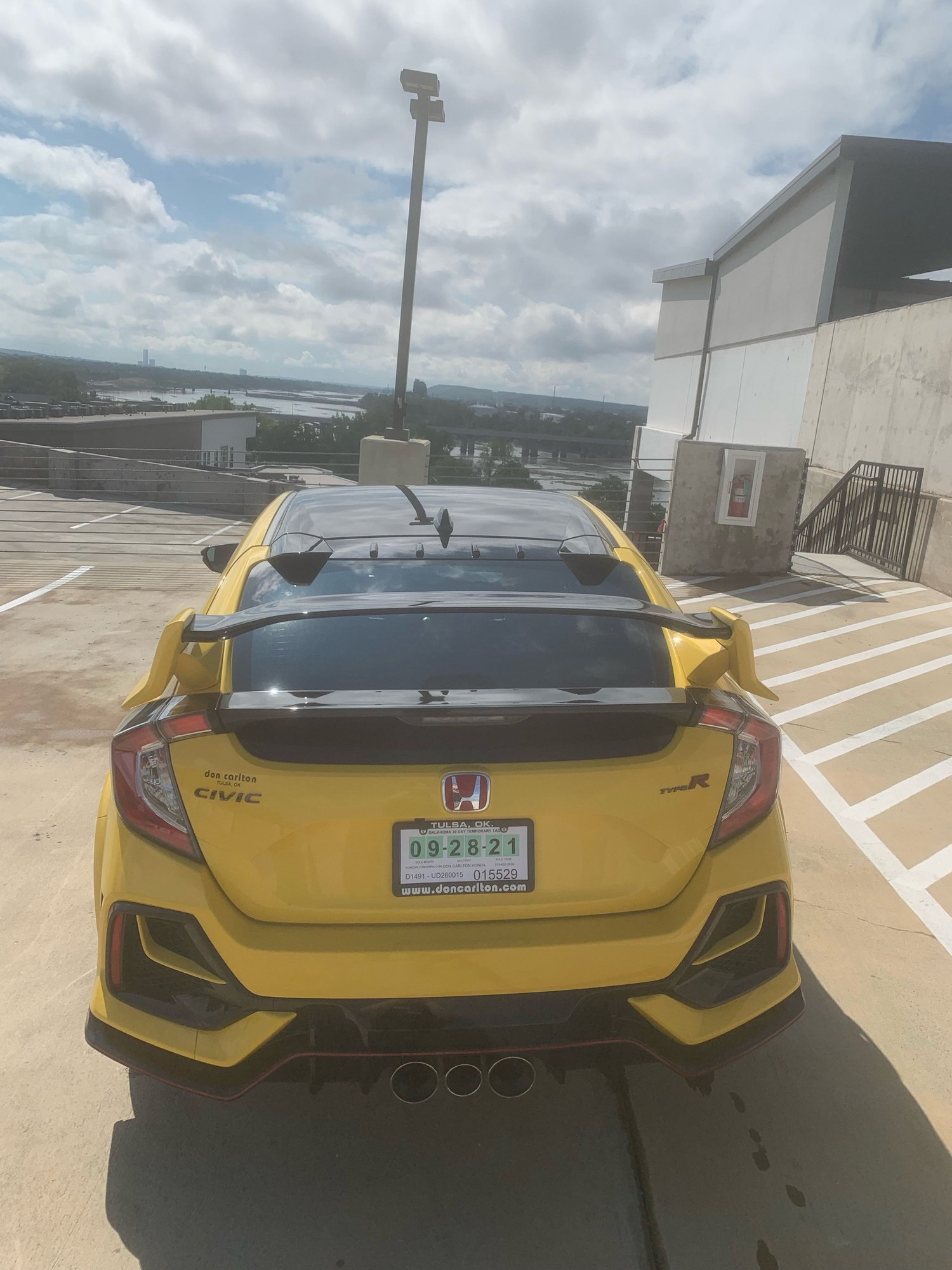 2021 Honda Civic - 2021 Civic type R Limited edition for sale; Tulsa, OK, $69k - Used - VIN SHHFK8G01MU204532 - 70 Miles - 4 cyl - 2WD - Manual - Hatchback - Yellow - Tulsa, OK 74119, United States