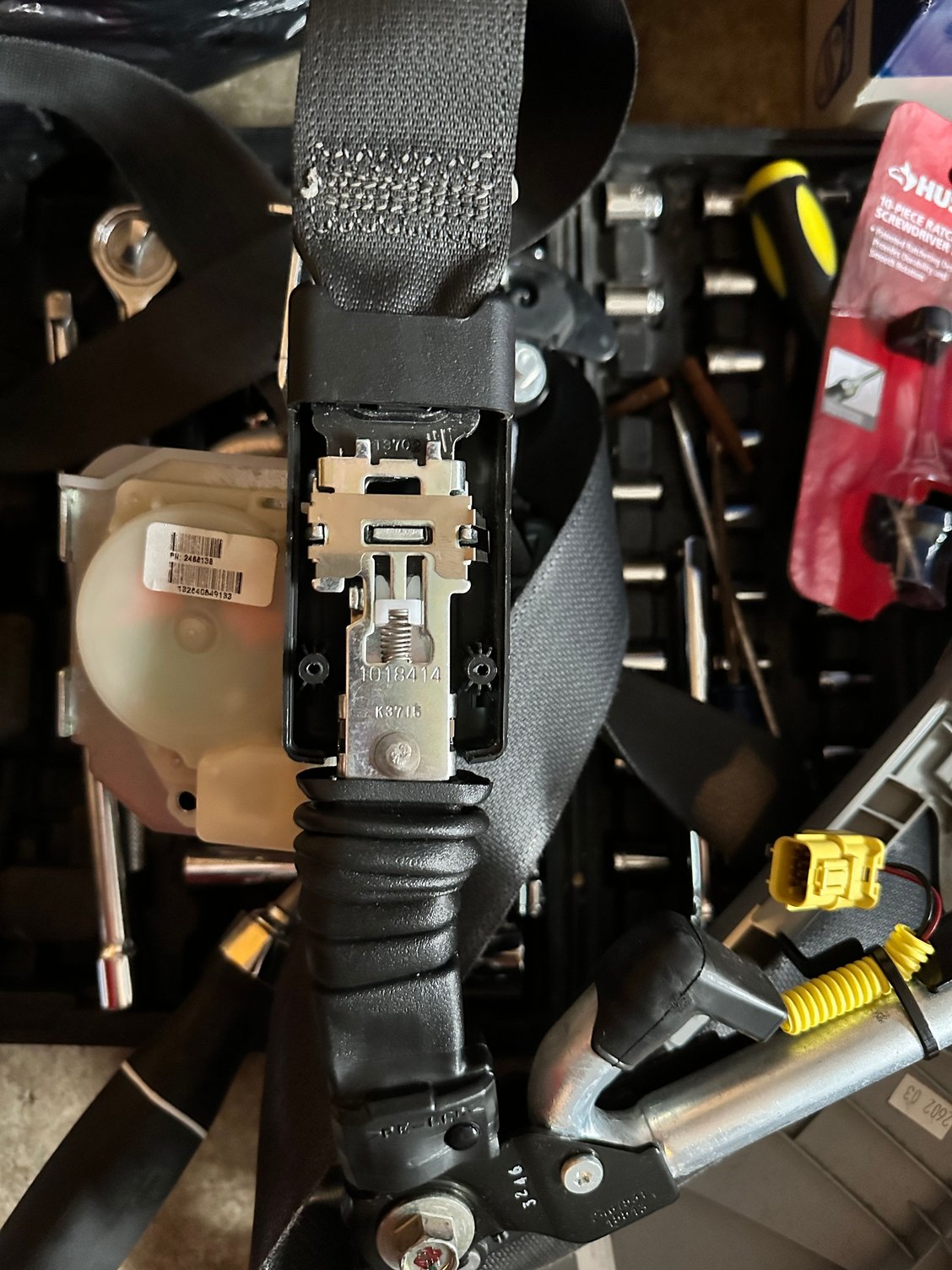 Disconnecting pretensioner from front side seat belt. Honda Civic Forum