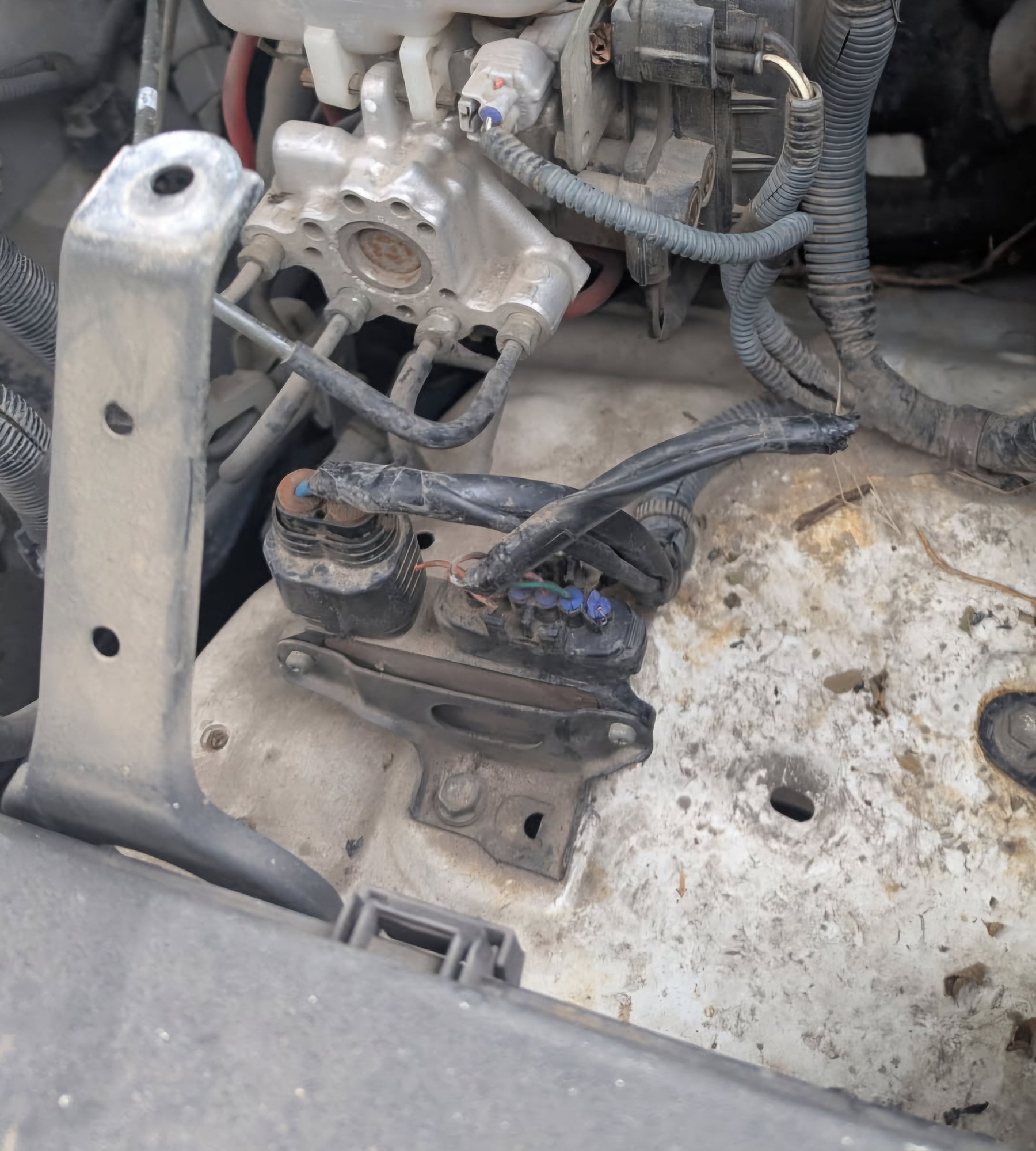 SAIS wire behind the fuse box