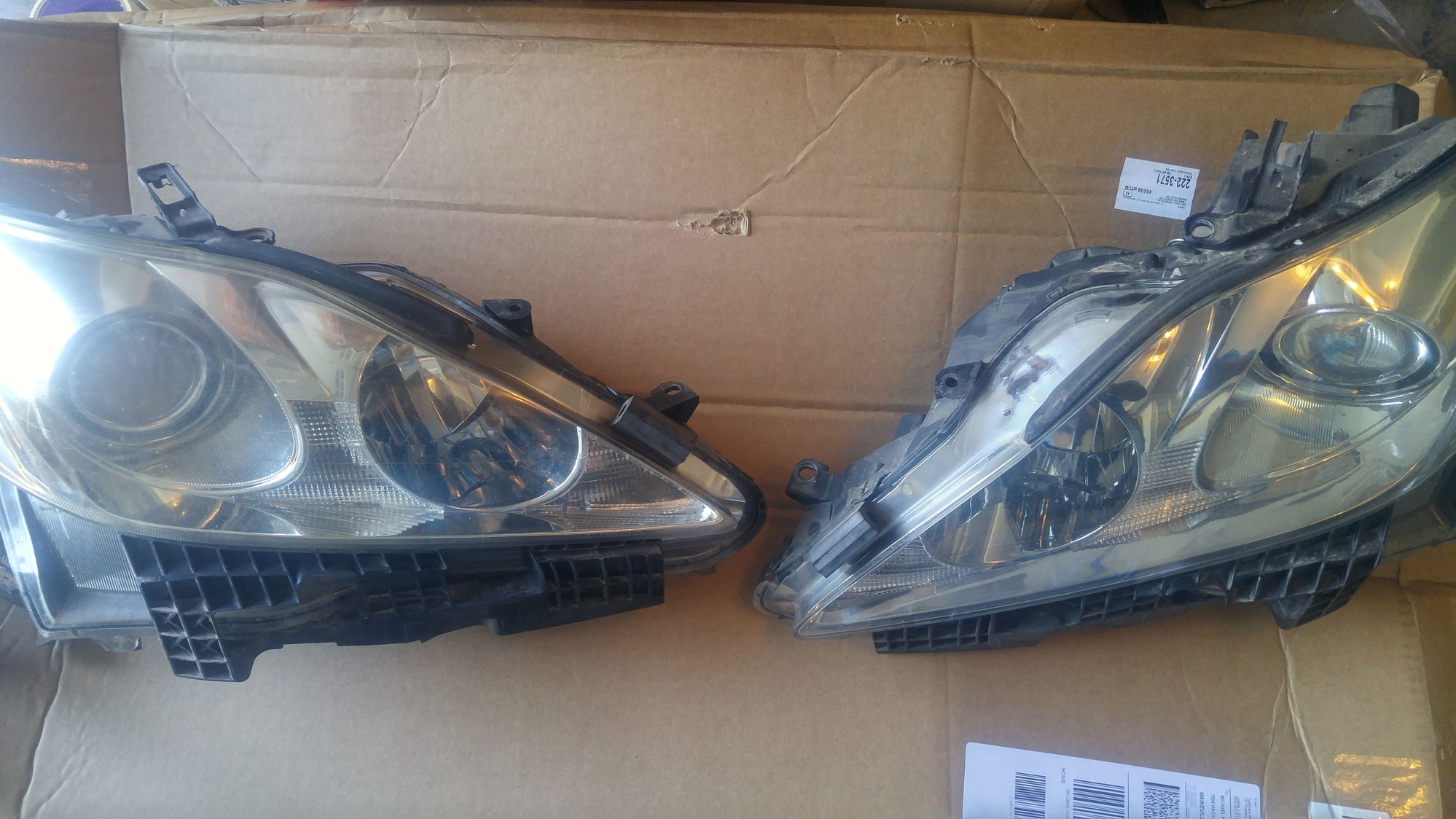 Lights - 2006-13 IS headlights - Used - 2006 to 2013 Lexus IS350 - 2006 to 2013 Lexus IS250 - 2006 to 2013 Lexus IS F - Mason, OH 45040, United States