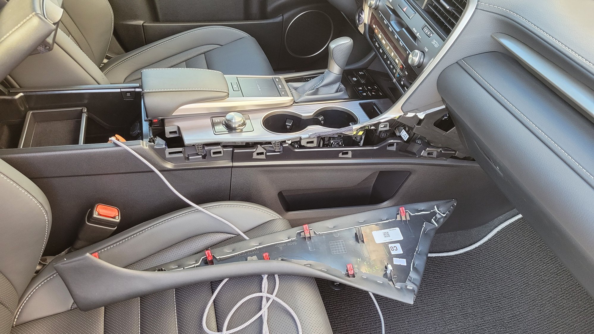 Hidden CarPlay/Android Auto Cable ClubLexus Lexus Forum Discussion