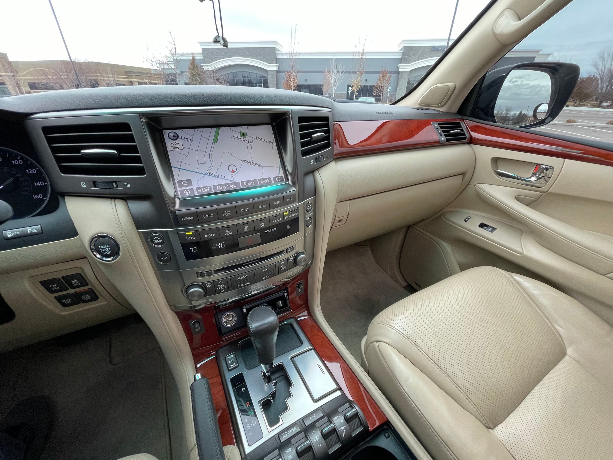 2008 Lexus LX570 - 2008 LX570 - 74k miles - Used - VIN JTJHY00W884007439 - 74,000 Miles - 8 cyl - 4WD - Automatic - SUV - Black - Meridian, ID 83642, United States
