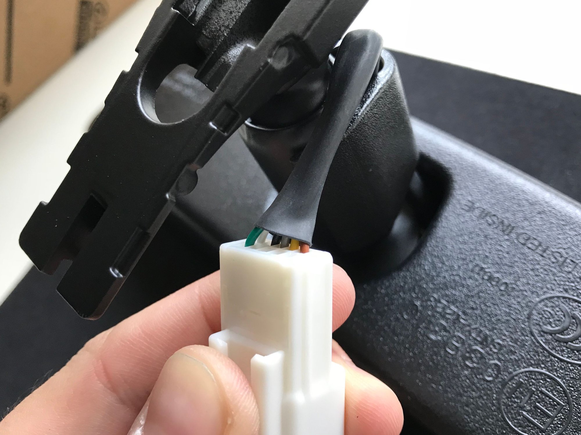 Auto dimming rear view mirror wires ClubLexus Lexus Forum Discussion