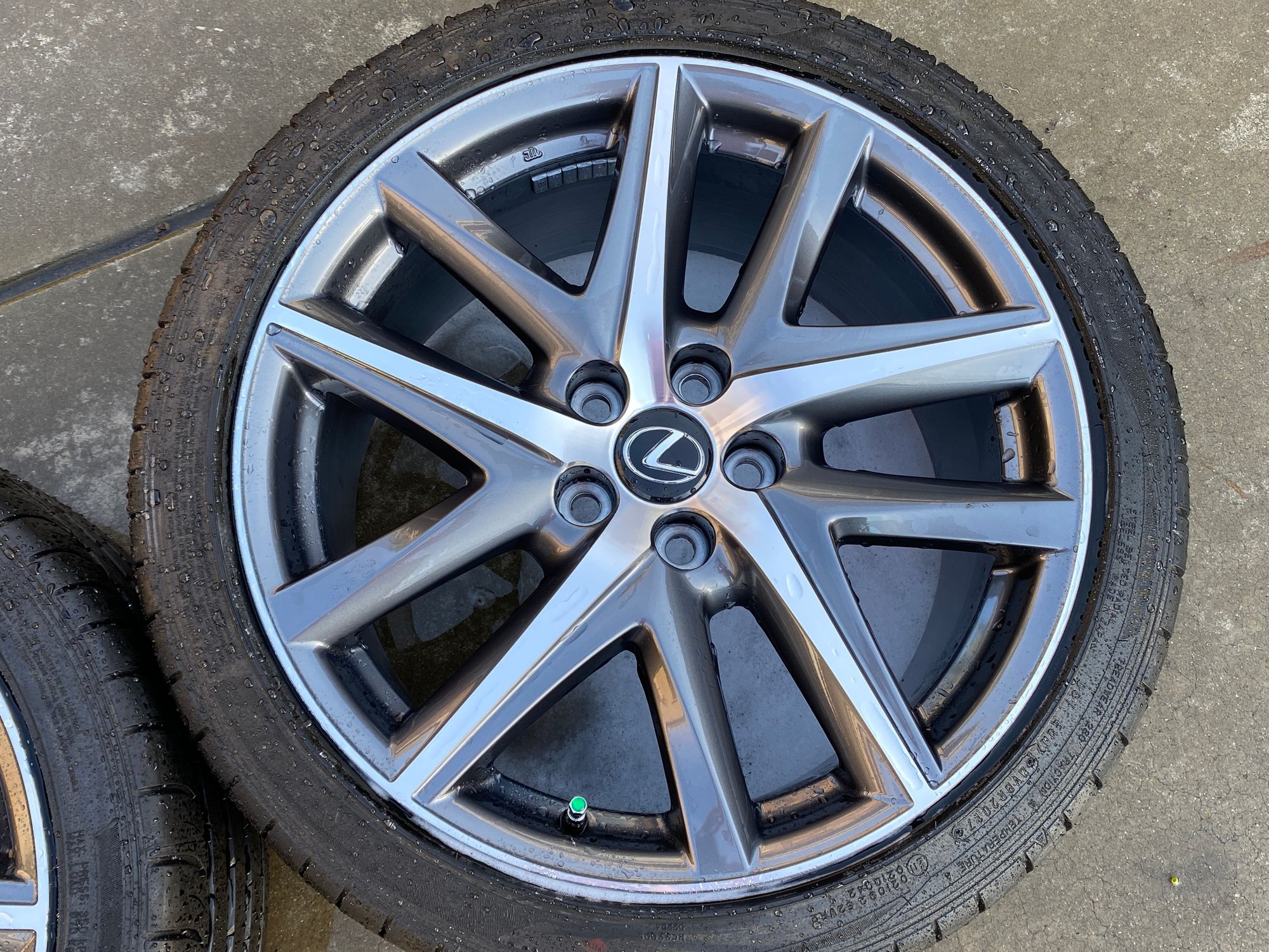 Wheels and Tires/Axles - 2018 gs350 f sport oem wheels and tires MINT - Used - 2016 to 2020 Lexus GS350 - Granite Bay, CA 95661, United States