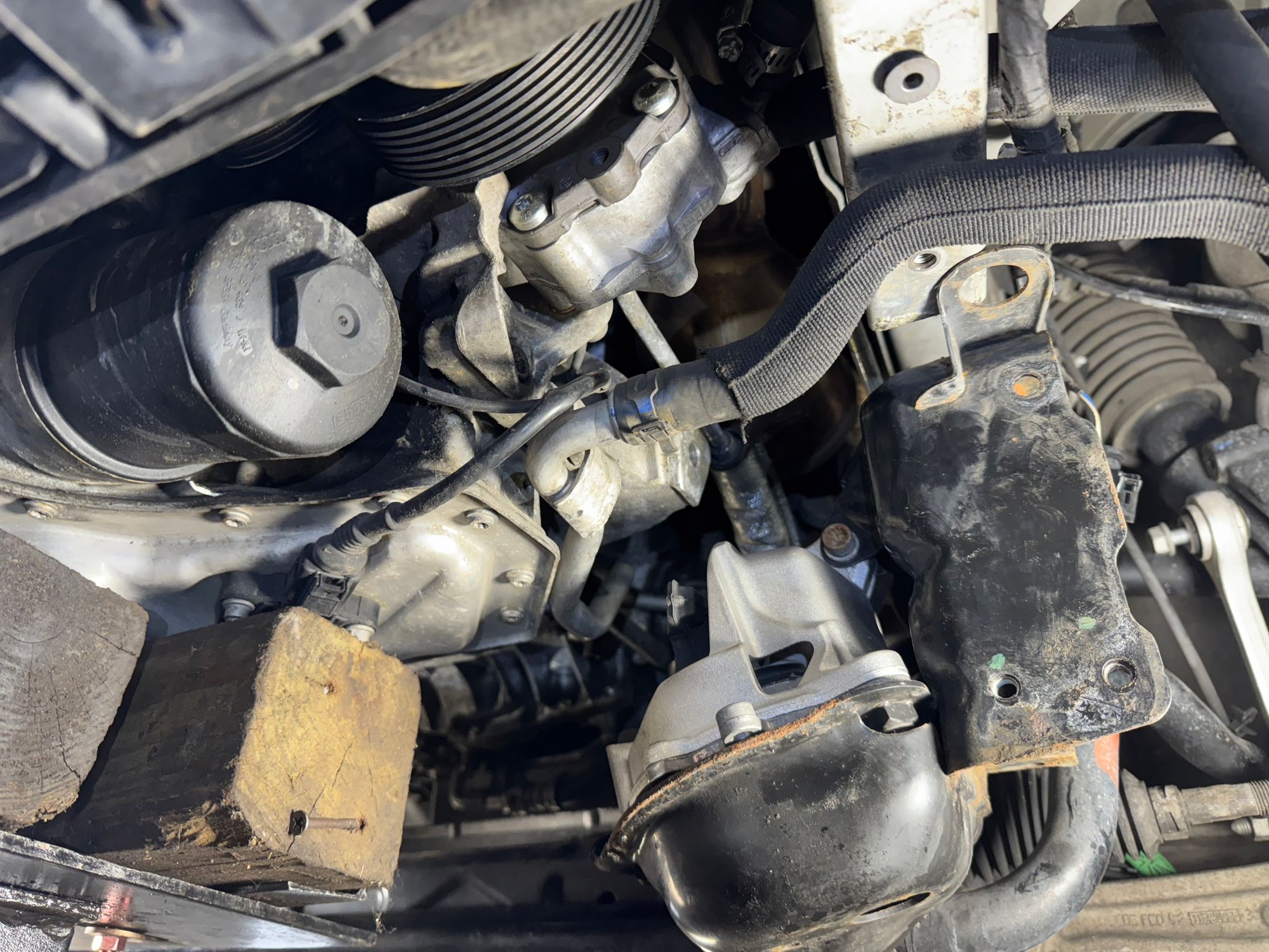 Im actually stunned at the condition of the main mounts, they were almost totally fine. Not collapsed or hard at all, going forward I think Im going to say that the trans mounts are the ones to watch out for failures on.  