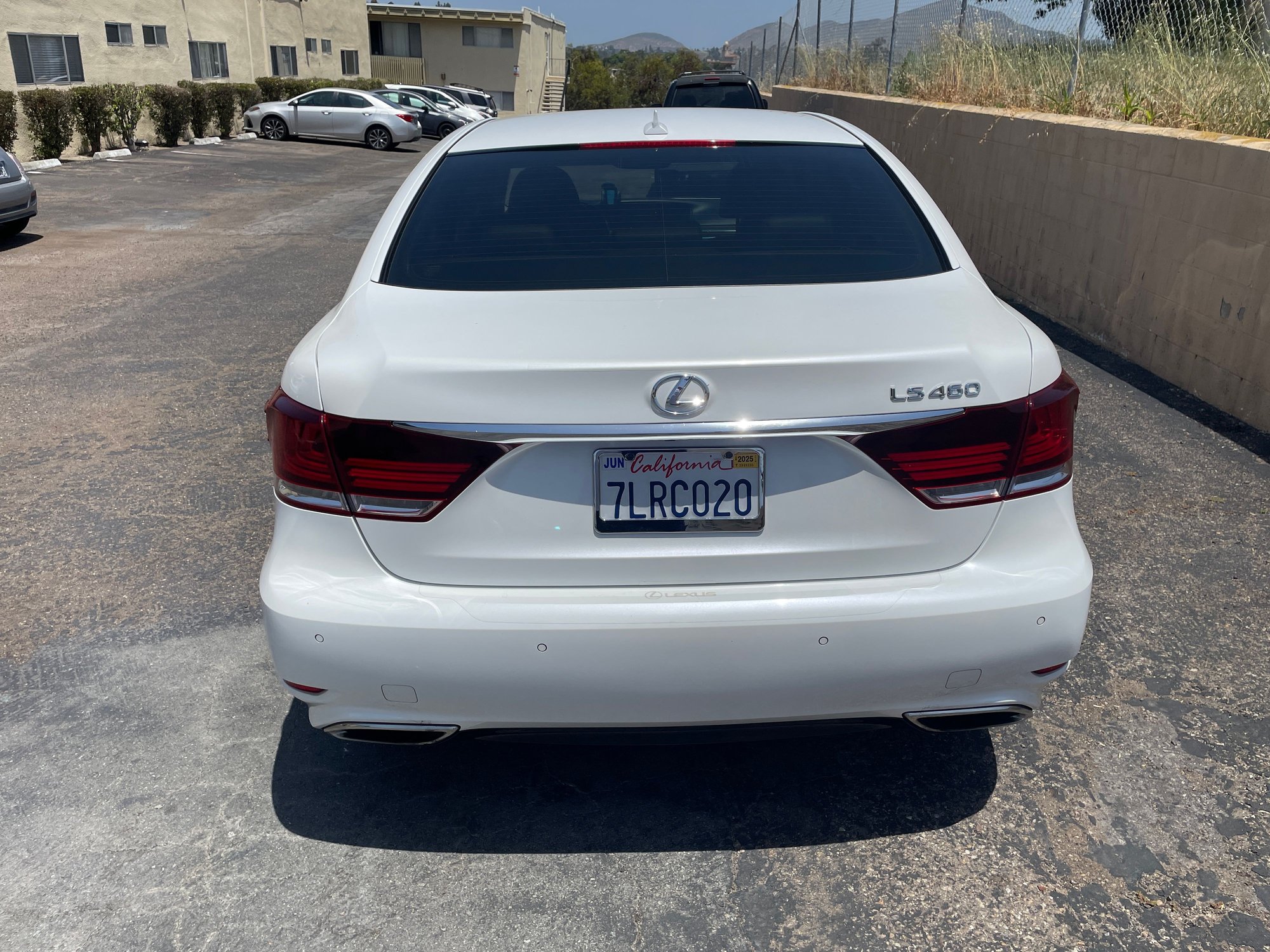 2013 Lexus LS460 - 2013 LS 460 Low miles UL Beauty - Used - VIN JTHBL1EF9D5122561 - 64,500 Miles - 8 cyl - 2WD - Automatic - Sedan - White - La Mesa, CA 91942, United States