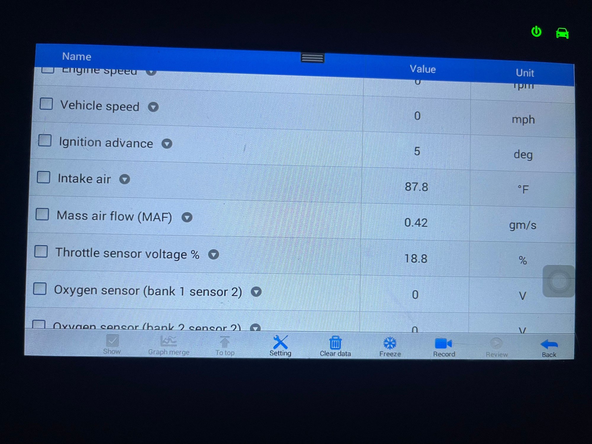 The engine is cold, and not running!