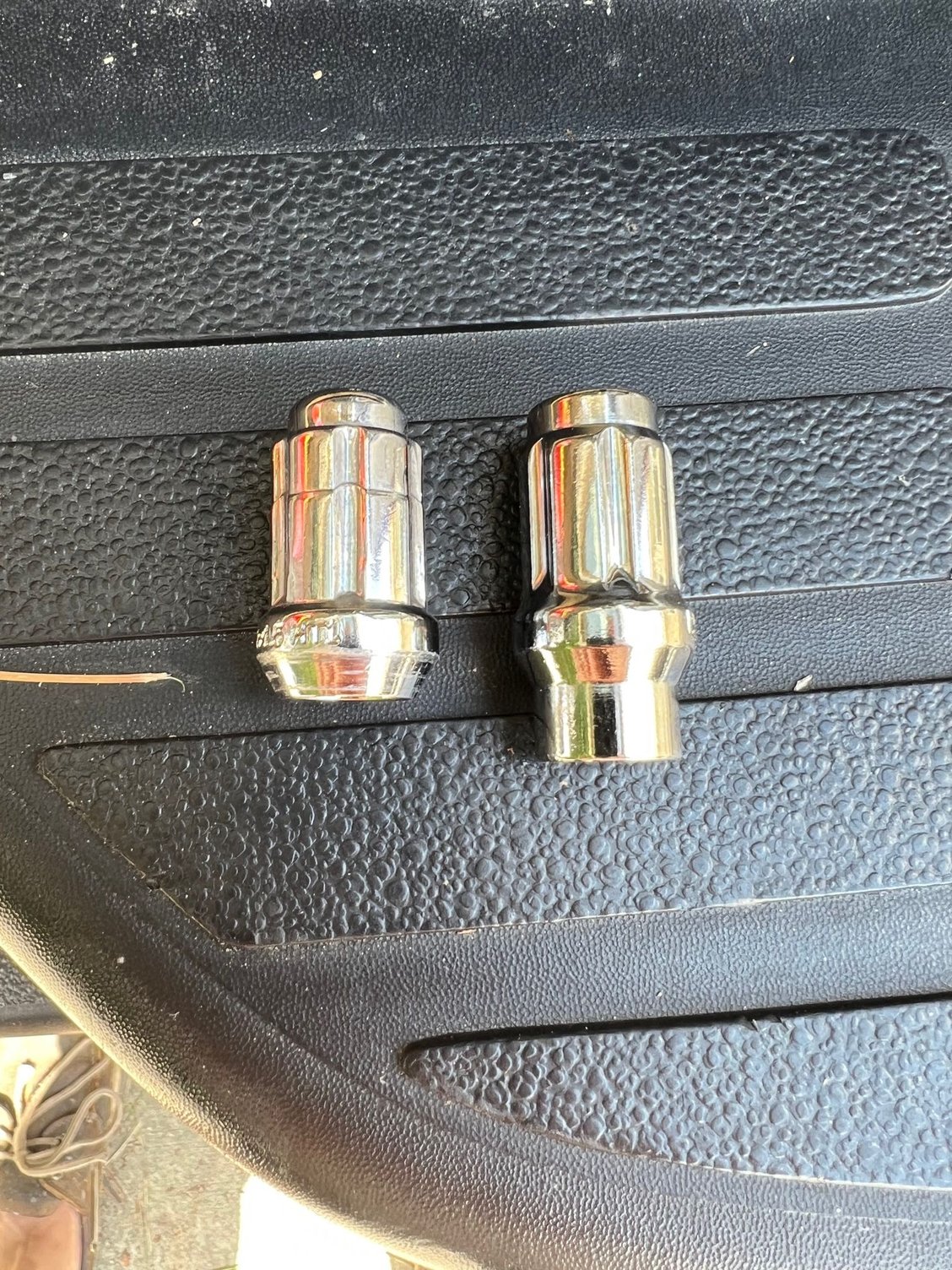 PSA for aftermarket wheel lug nuts ClubLexus Lexus Forum Discussion