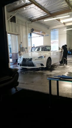 Getting a hand car wash~