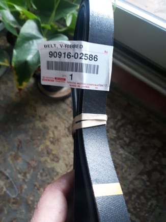 Ls430 2240 mm serpentine belt P.N. 90916-02586 is Made In Japan. Two yellow bands on belt spine for some purpose...