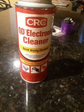 Used CRC Electrical Cleaner on fuse block sockets. Worked well.