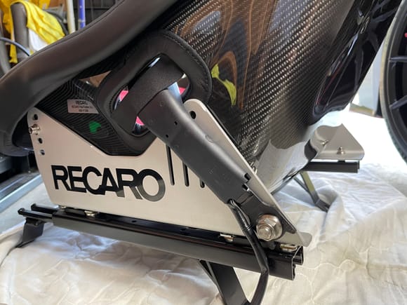 Seatbelt mounted on Recaro bracket.