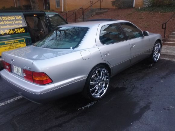 My 2000 Lexus LS400: Final result passenger side view.