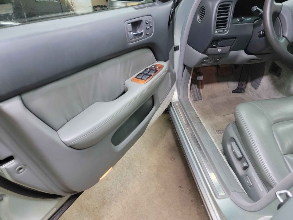 1997 Lexus LS400 - 1997 Lexus LS400 Super Clean Silver Jade Pearl 122k miles - Used - VIN JT8BH28F2V0071745 - 122,001 Miles - 8 cyl - 2WD - Automatic - Sedan - Other - Oak Creek, WI 53402, United States