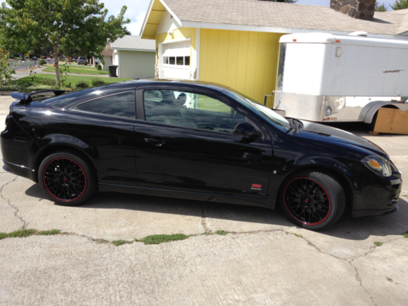 Black on black with a Touch of red! 18's rims