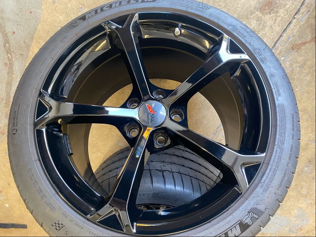 FS (For Sale) Grand Sport Gloss black wheels w/Michelin Pilot Sport 4s