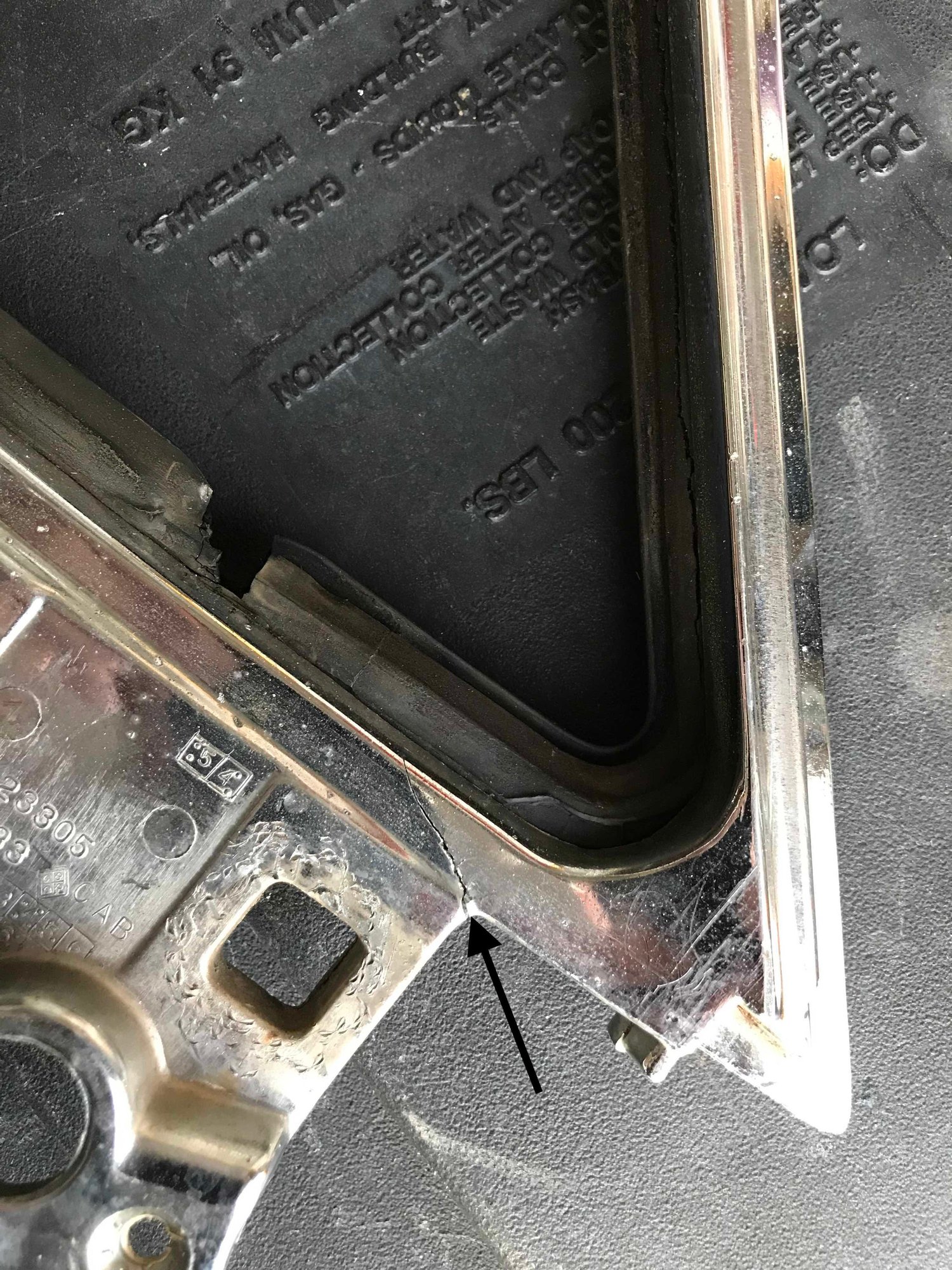 FS (For Sale) C2 Cracked Vent Window Frame - CorvetteForum - Chevrolet ...
